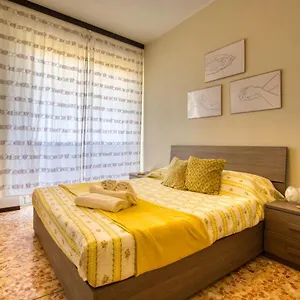 Caseospitali - Casa Luce A Due Passi Dal San Raffaele - 1 Bedroom E Divano In Appartamento Vimodrone